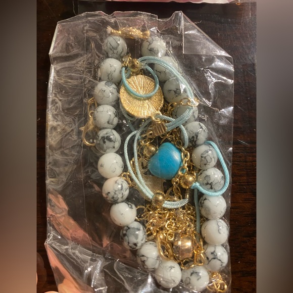 NWOT charm bracelets - Picture 4 of 6